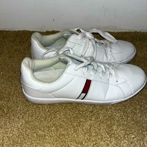 Tommy Hilfiger White Sneakers Womens Size 7.5 Shoes Logo